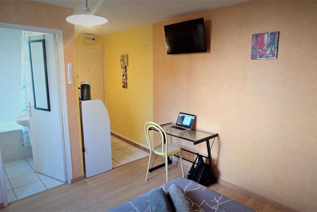 Studio 5 Avec Wifi 리모주 외부 사진